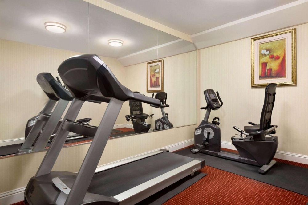 Ramada by Wyndham Oakland Downtown City Center