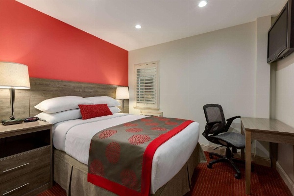 Ramada by Wyndham Oakland Downtown City Center image 7